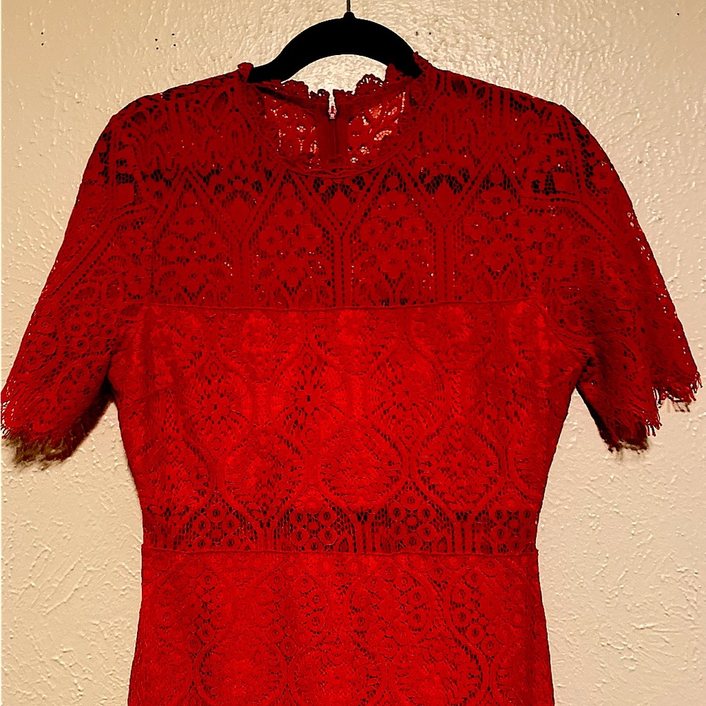 Lulu’s Bright Red Detailed Lace Dress with Two Piece Illusion sz L NWOT